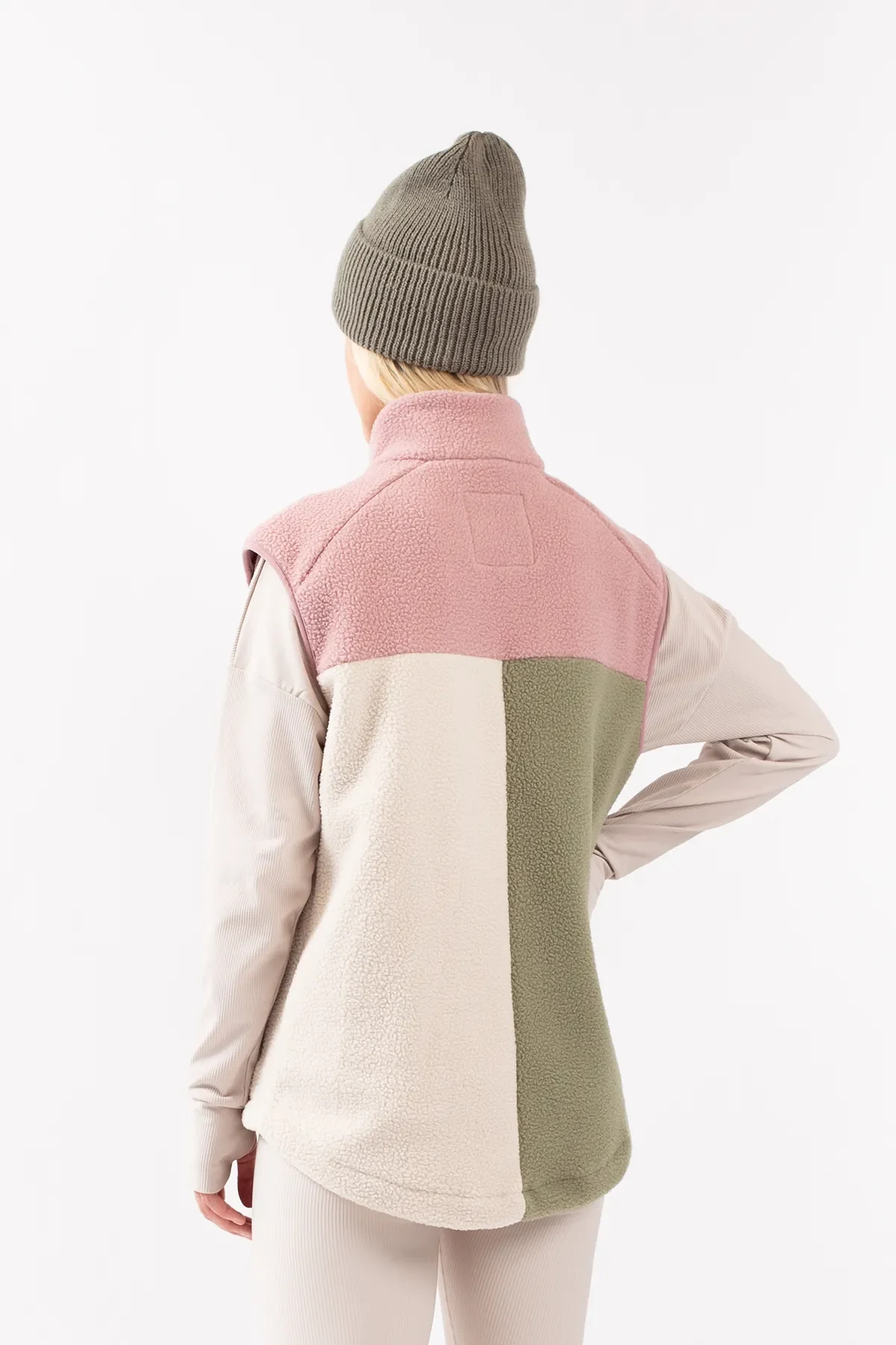 LUMBERJACKIE SHERPA VEST - Image 5